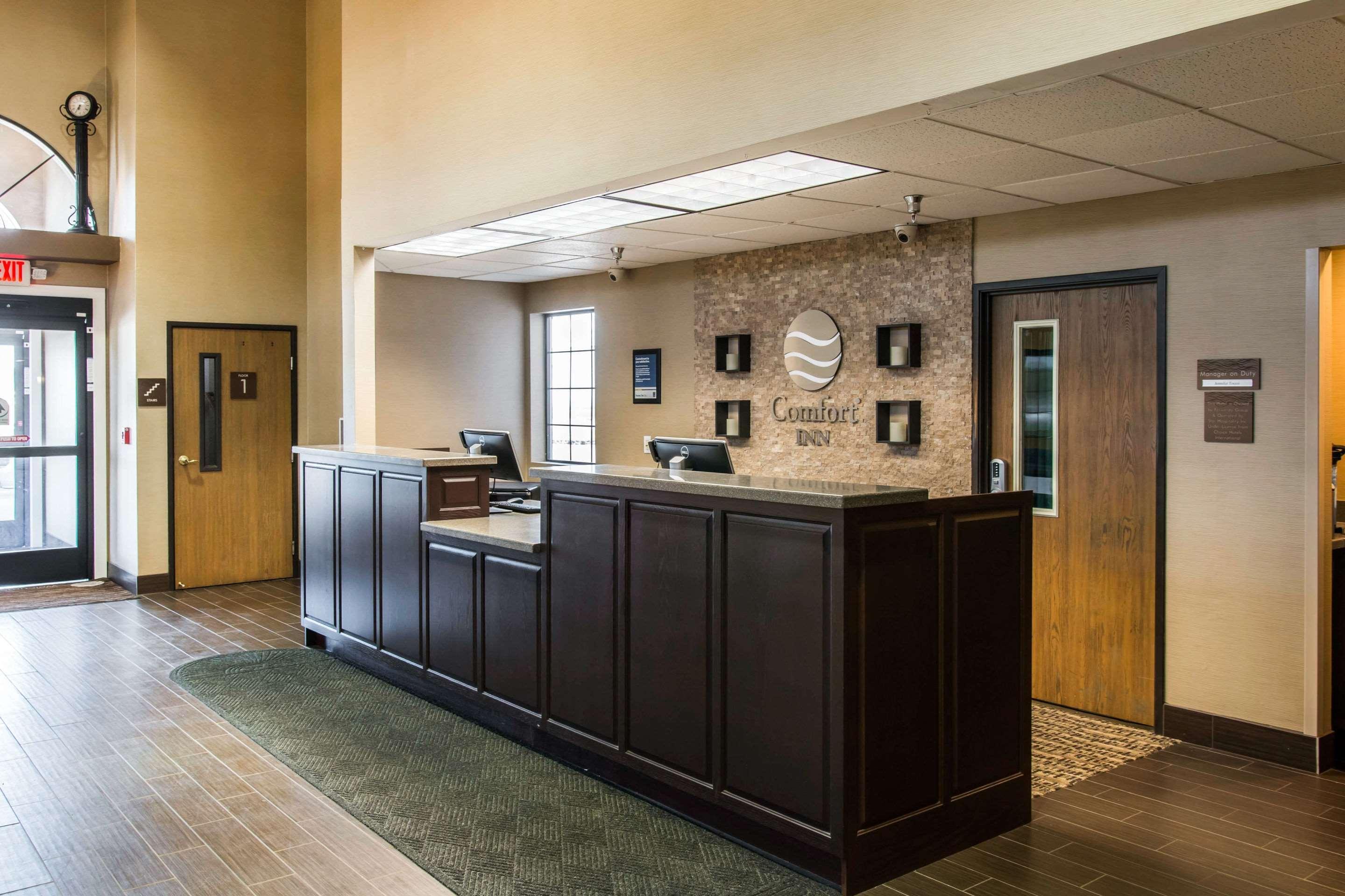 Comfort Inn Ludington Near Us-10 Bagian luar foto