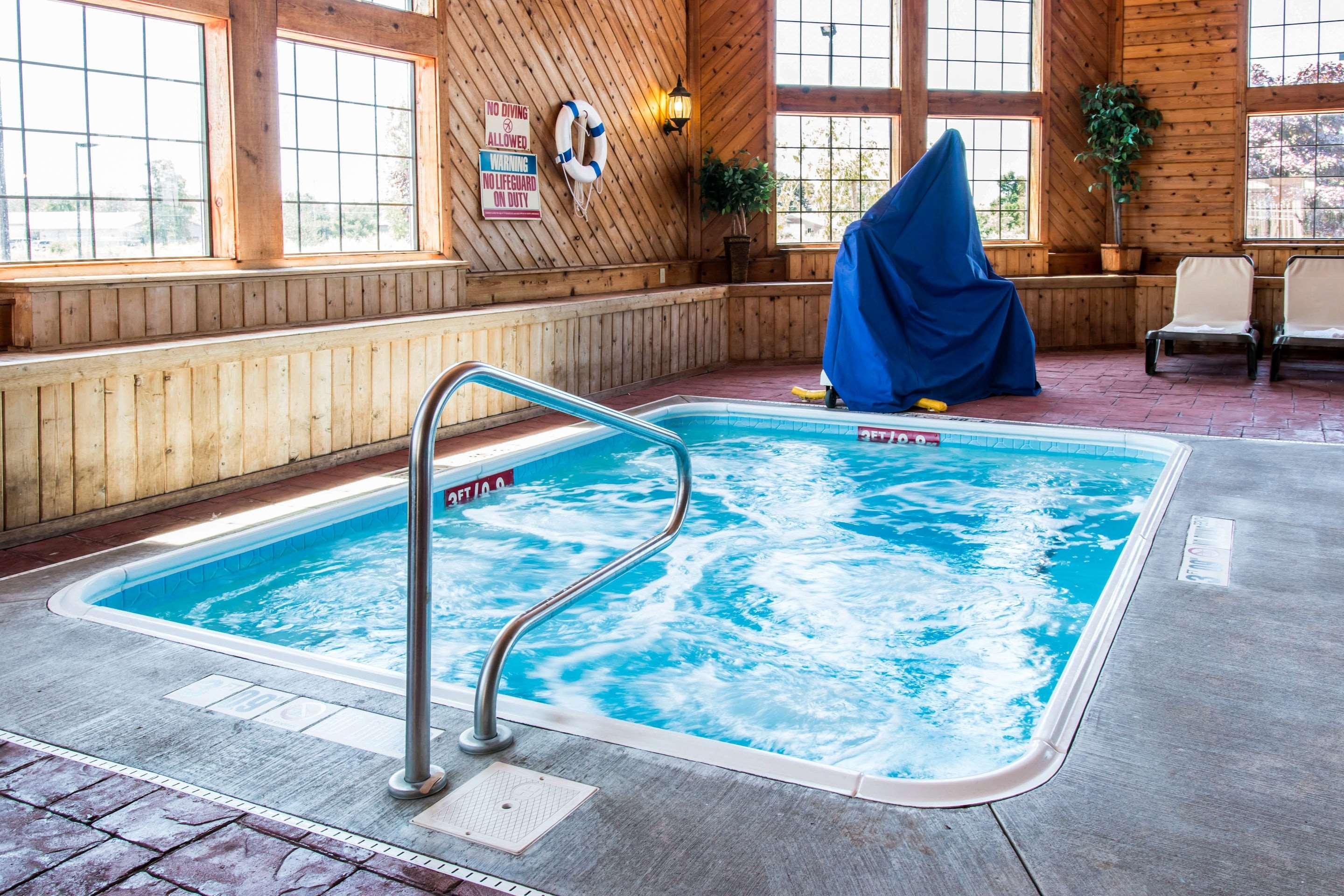 Comfort Inn Ludington Near Us-10 Bagian luar foto