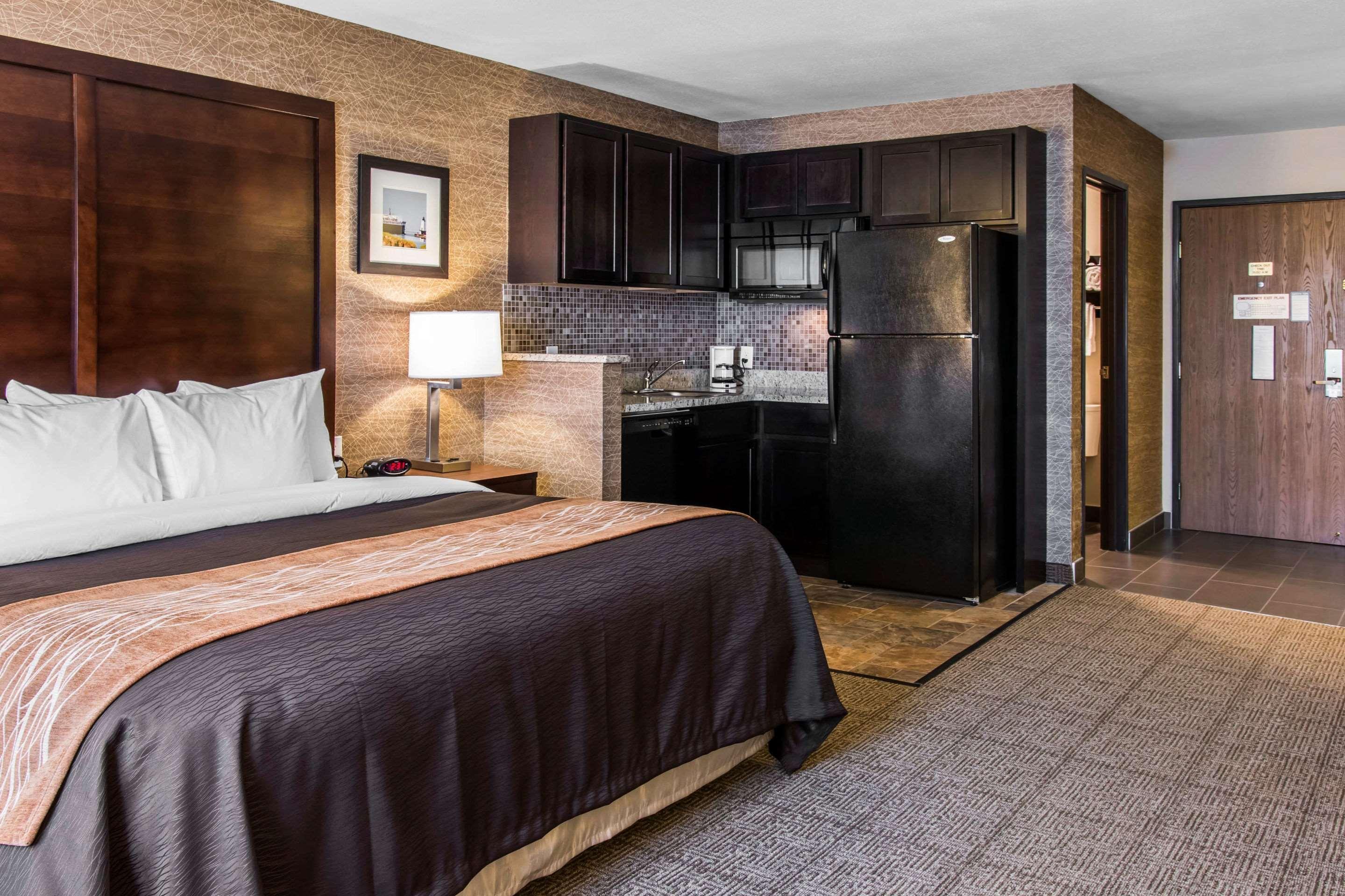 Comfort Inn Ludington Near Us-10 Bagian luar foto