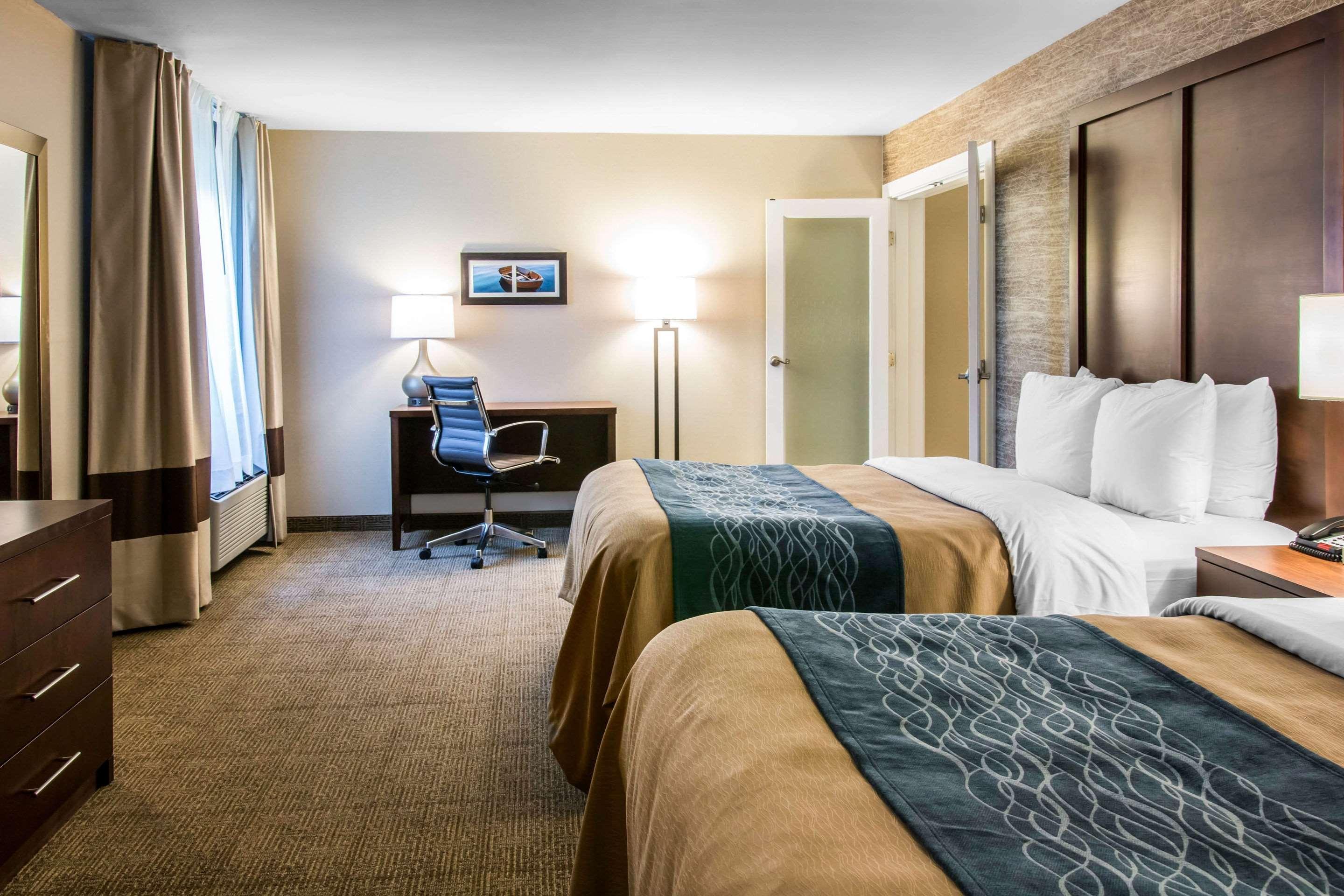 Comfort Inn Ludington Near Us-10 Bagian luar foto
