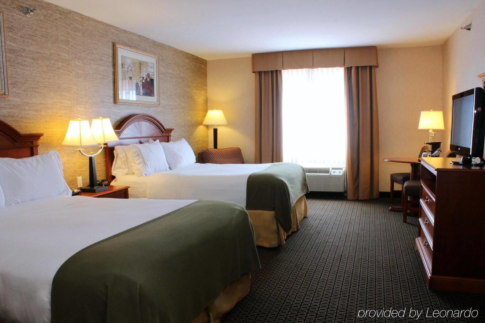 Comfort Inn Ludington Near Us-10 Bagian luar foto